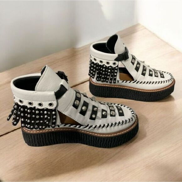 COACH Roccasin Cut Out Bootie Sz 5B Like NEW CONDITION - Picture 7 of 11